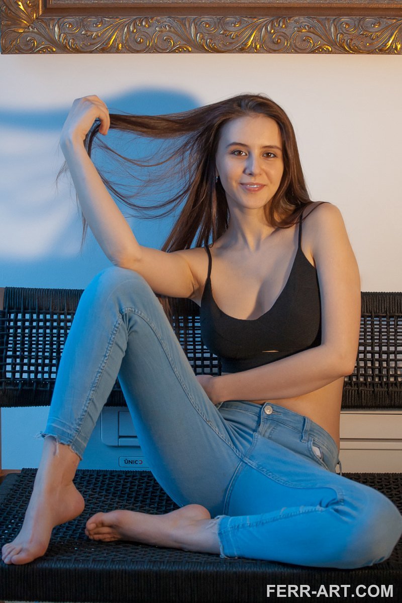 Варя, 27